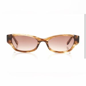 Tortoise Cat Eye Sunglasses - Light Brown Frame with Brown Gradient Lenses
